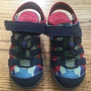 Kids Action Closed Toe Sandal - Size 1 - Camo